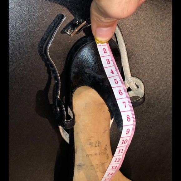 🌟Christian Dior dainty leather heels - Picture 5 of 8